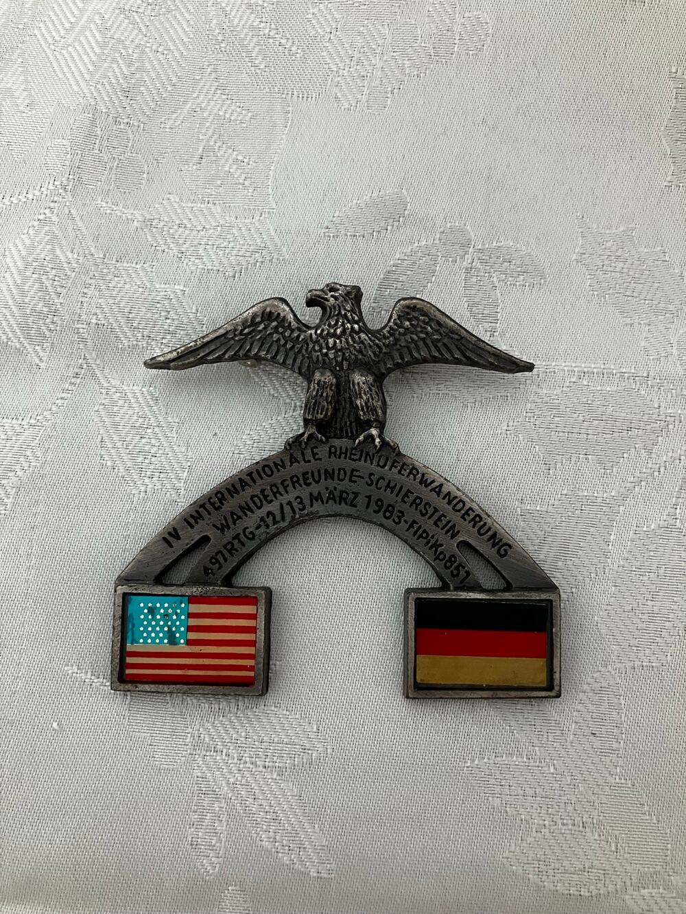 1983 German American Friendship Hiking Medal Schierstein Eagle US Germany Flags